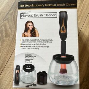 Makeup Brush Cleaner